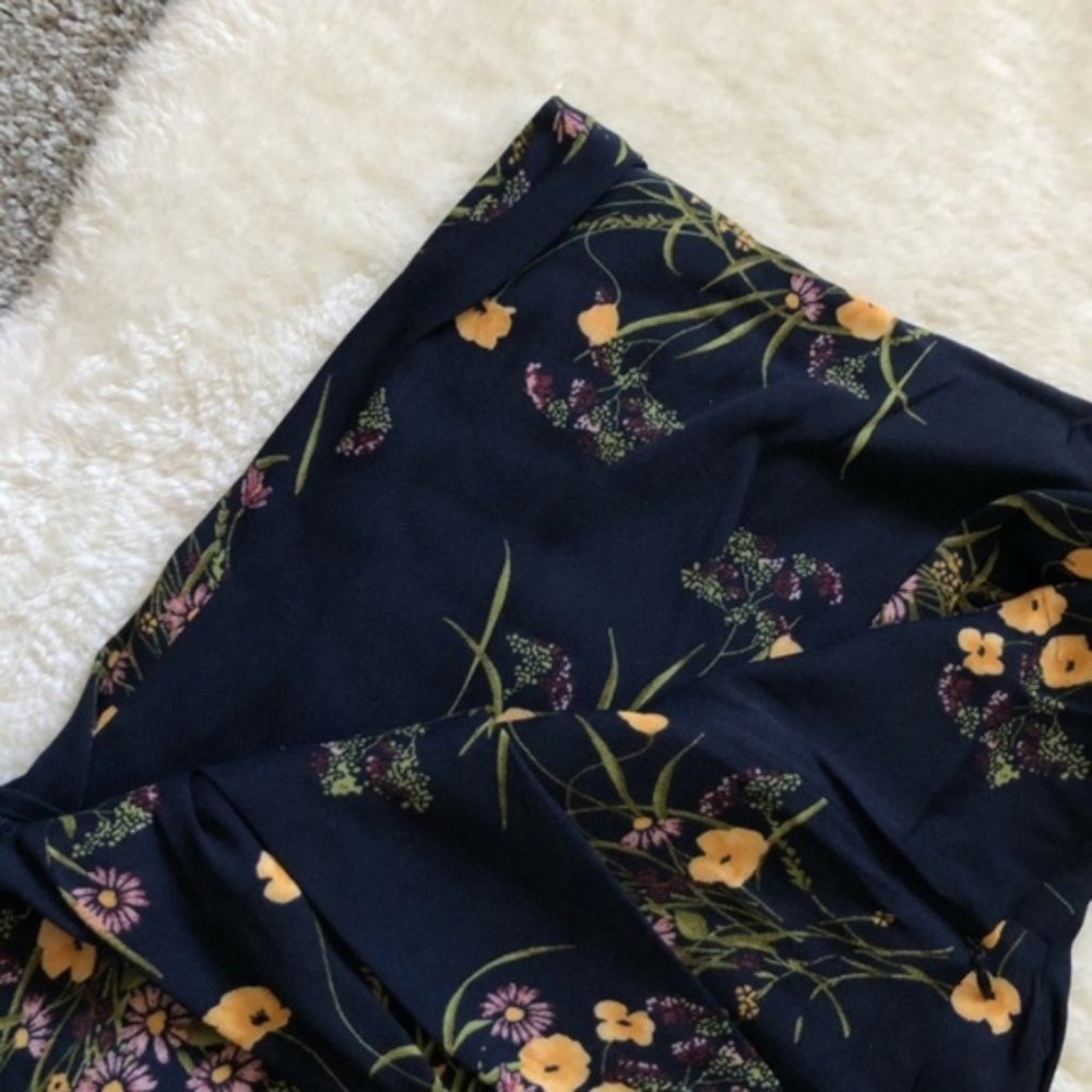 NWOTđź’™Reformation Wallflower Dress - Mademoiselle - Picture 3 of 4